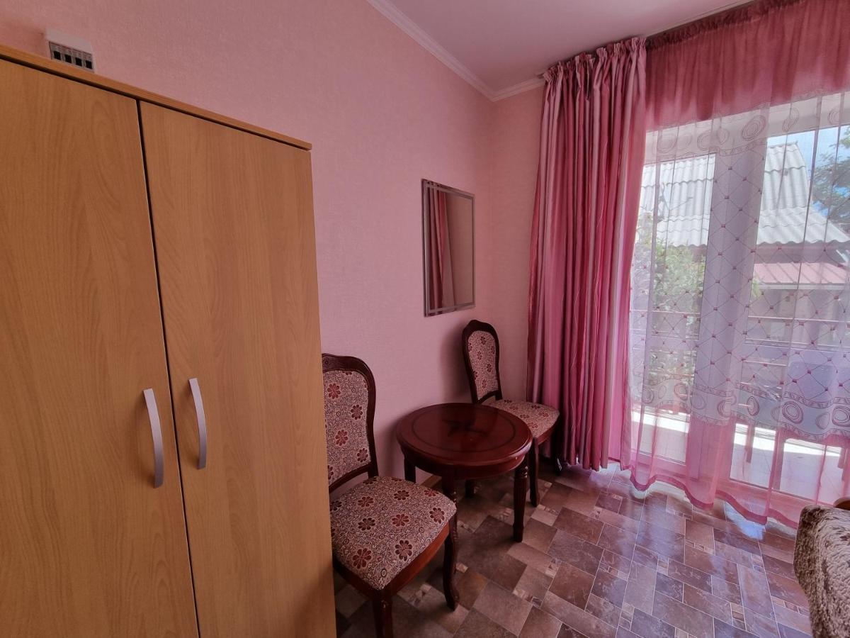 Guest House Moryachka Bosteri Exterior photo