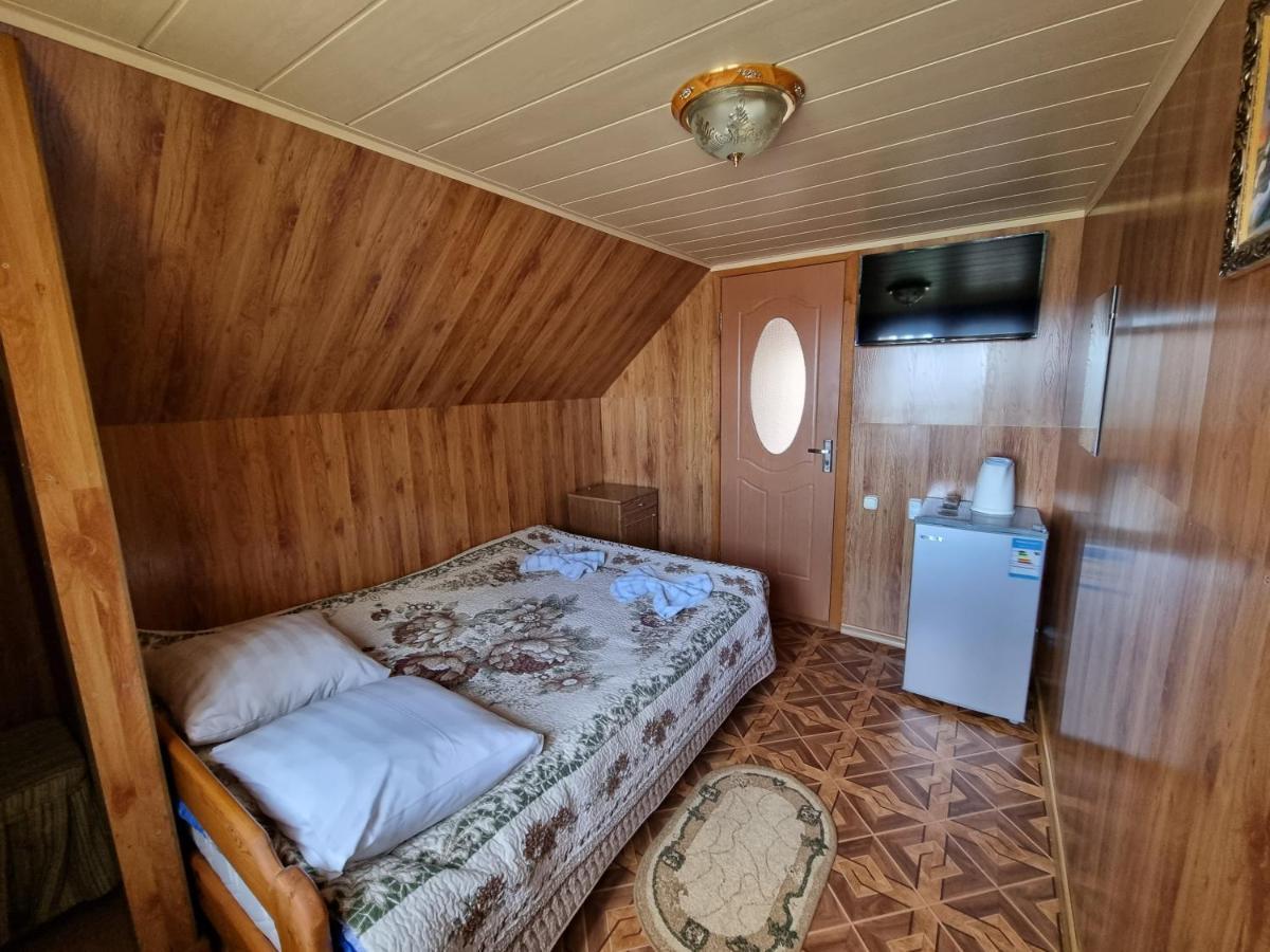 Guest House Moryachka Bosteri Exterior photo