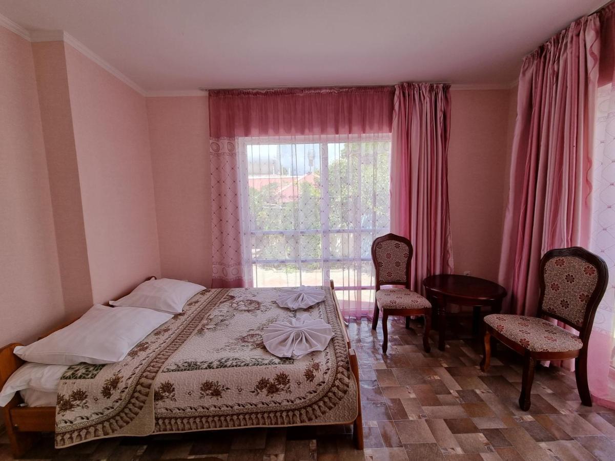 Guest House Moryachka Bosteri Exterior photo