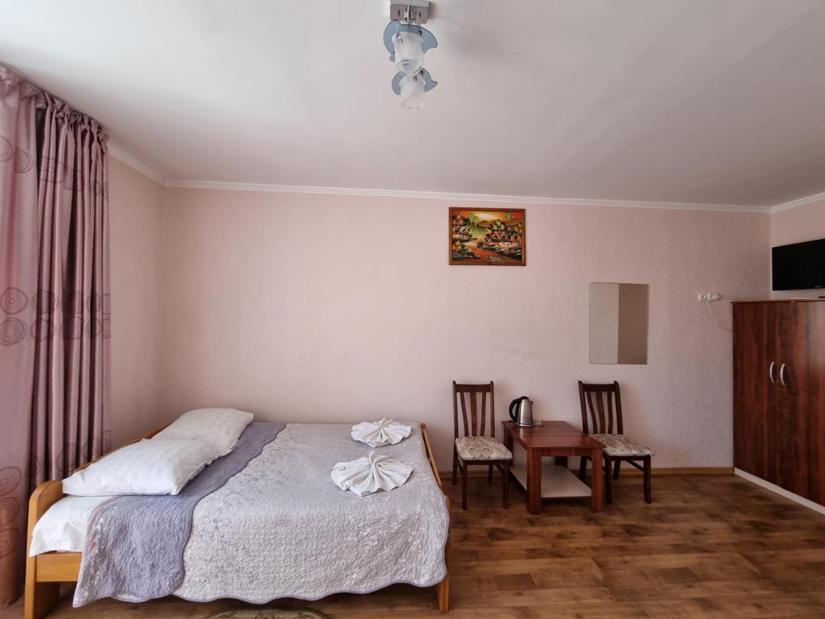 Guest House Moryachka Bosteri Exterior photo
