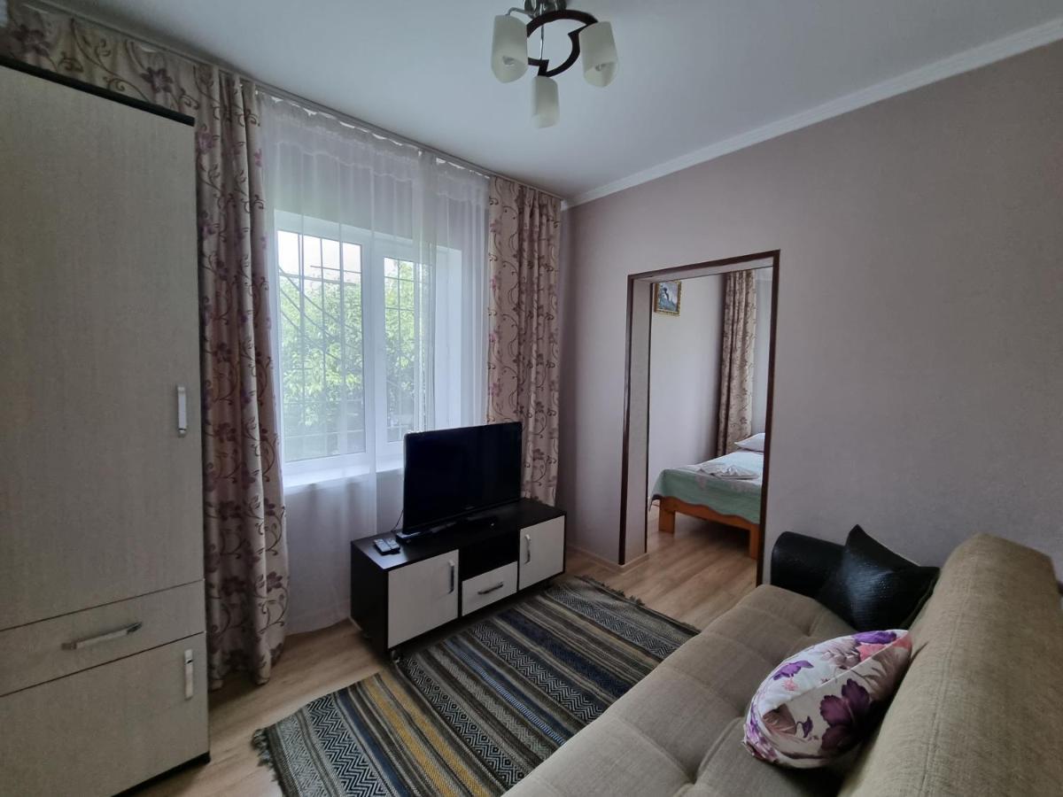 Guest House Moryachka Bosteri Exterior photo