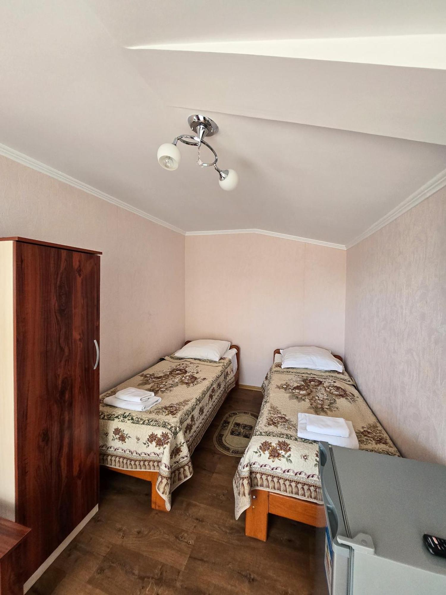 Guest House Moryachka Bosteri Exterior photo