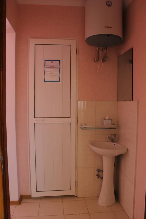 Guest House Moryachka Bosteri Exterior photo